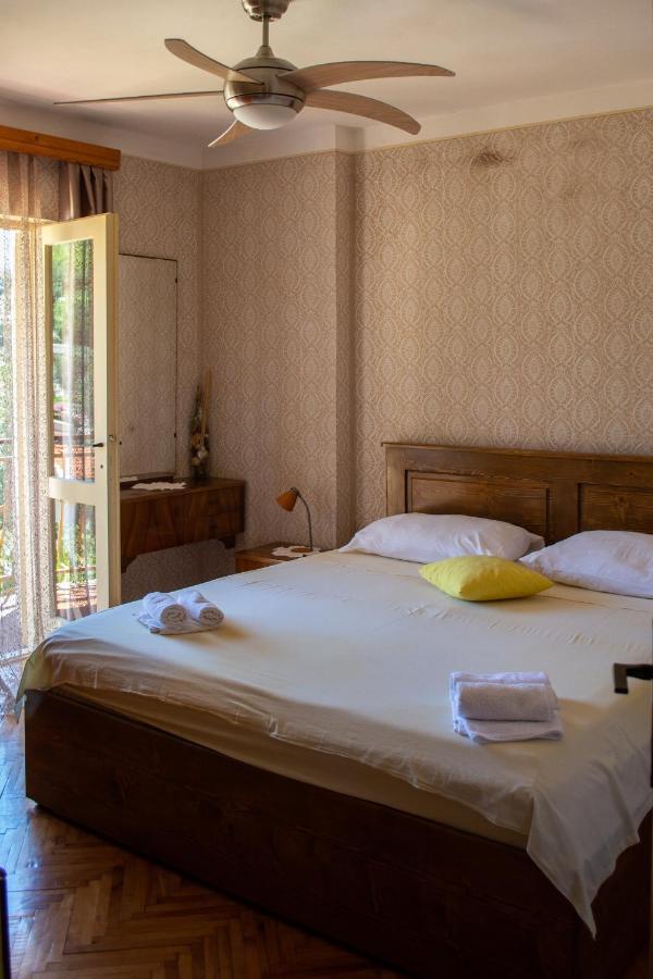 Villa Stone House Dioniz Brnistrova Exterior foto